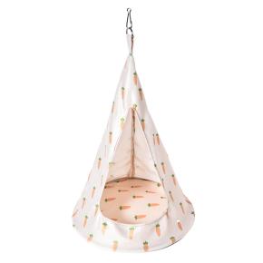 Carrot hanging bed